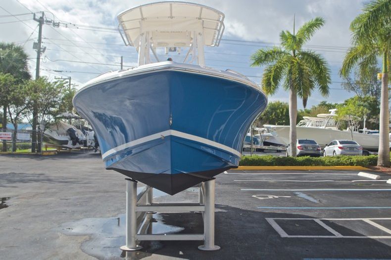 Thumbnail 2 for Used 2009 Sea Hunt 207 Triton boat for sale in West Palm Beach, FL