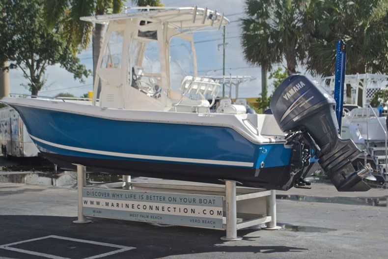 Thumbnail 6 for Used 2009 Sea Hunt 207 Triton boat for sale in West Palm Beach, FL