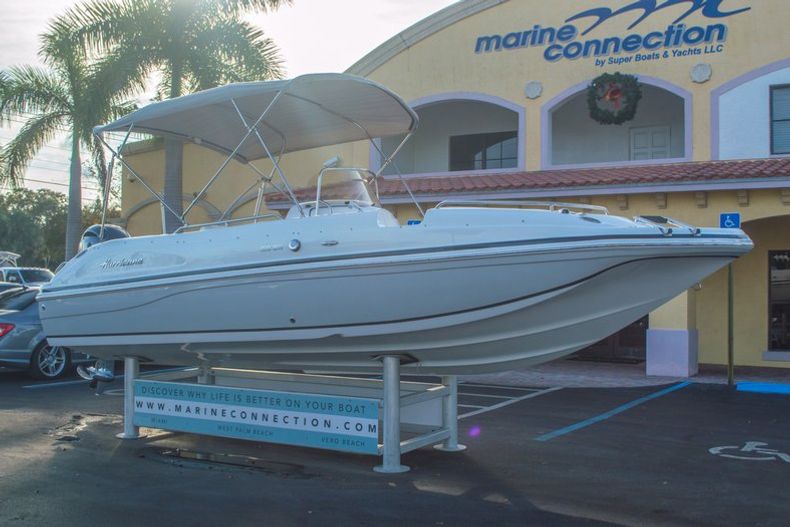 Thumbnail 1 for New 2016 Hurricane CC211 Center Consle boat for sale in West Palm Beach, FL
