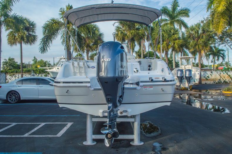 Thumbnail 6 for New 2016 Hurricane CC211 Center Consle boat for sale in West Palm Beach, FL