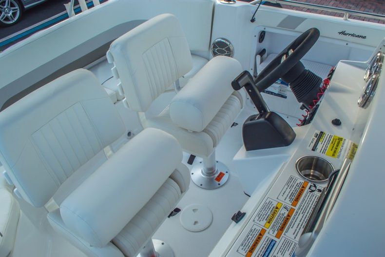 Thumbnail 20 for New 2016 Hurricane CC211 Center Consle boat for sale in West Palm Beach, FL