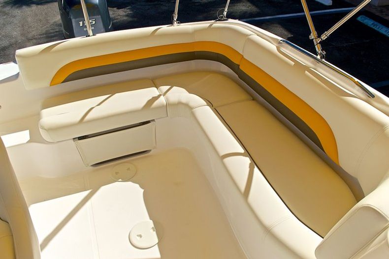 Thumbnail 30 for New 2013 Hurricane SunDeck Sport SS 188 OB boat for sale in West Palm Beach, FL