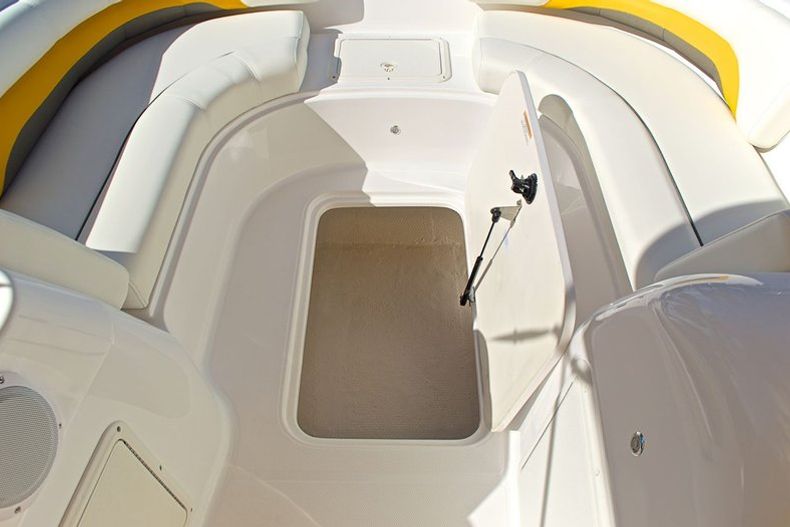 Thumbnail 37 for New 2013 Hurricane SunDeck Sport SS 188 OB boat for sale in West Palm Beach, FL