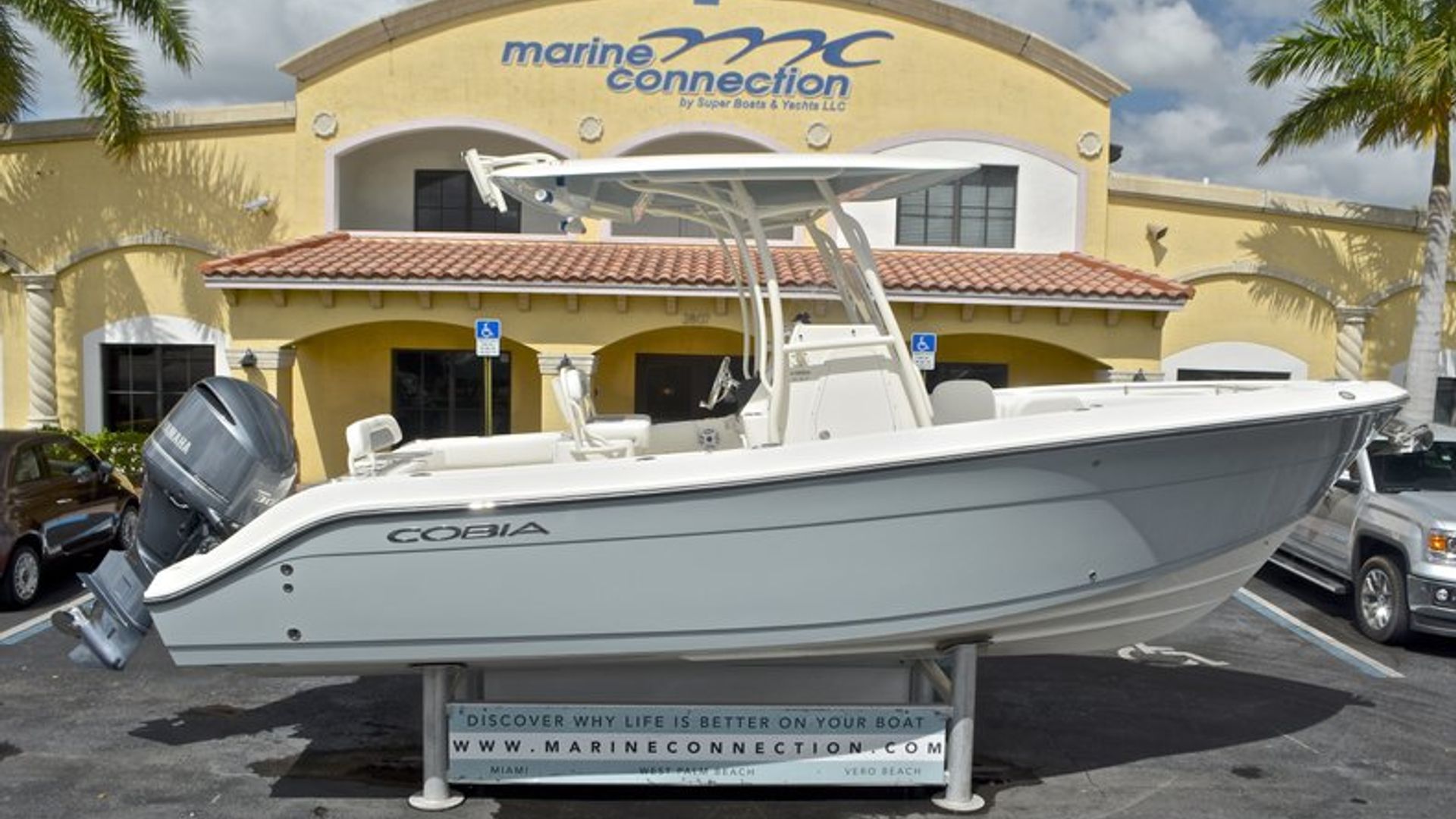 New 2017 Cobia 237 Center Console #P042 image 1