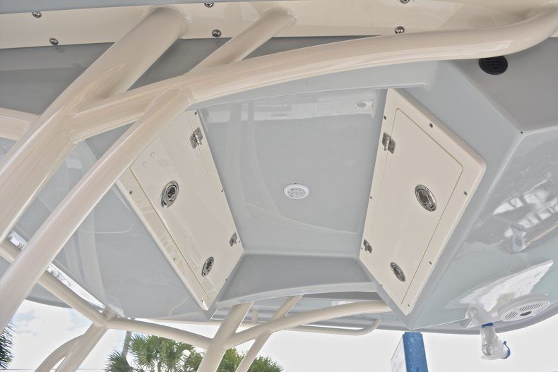 Thumbnail 37 for New 2017 Cobia 237 Center Console boat for sale in West Palm Beach, FL