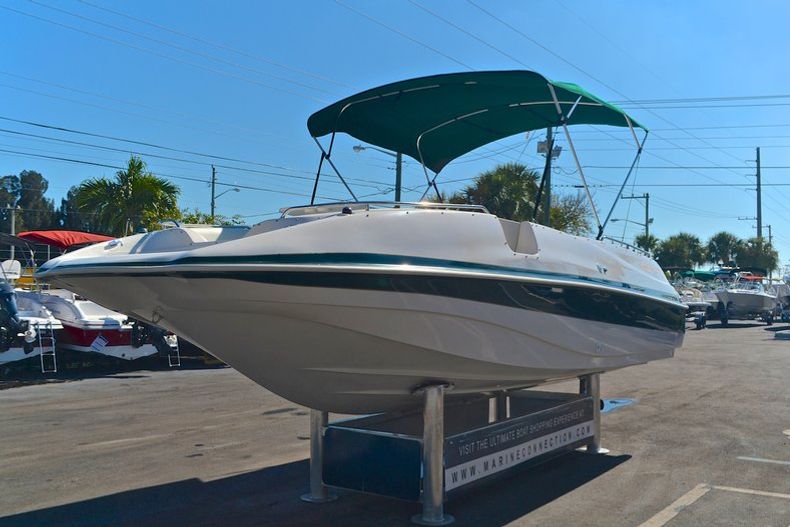 Thumbnail 5 for Used 2000 Tahoe 220 Deck Boat boat for sale in West Palm Beach, FL