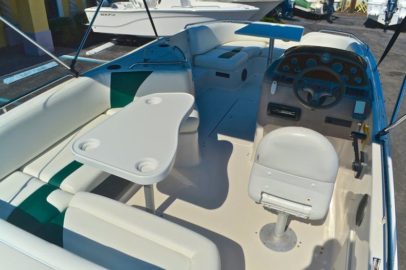 Thumbnail 24 for Used 2000 Tahoe 220 Deck Boat boat for sale in West Palm Beach, FL