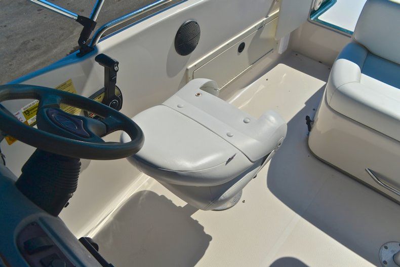 Thumbnail 47 for Used 2000 Tahoe 220 Deck Boat boat for sale in West Palm Beach, FL