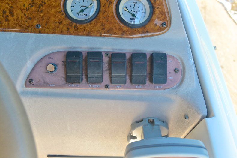 Thumbnail 56 for Used 2000 Tahoe 220 Deck Boat boat for sale in West Palm Beach, FL