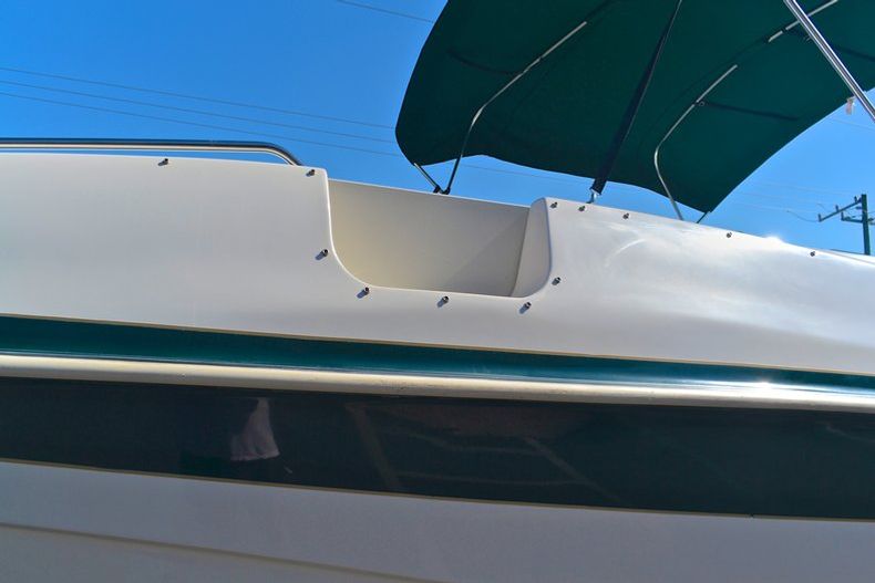 Thumbnail 68 for Used 2000 Tahoe 220 Deck Boat boat for sale in West Palm Beach, FL