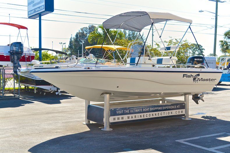 Thumbnail 11 for Used 2002 Mako Fishmaster 1900 CC Travis Edition boat for sale in West Palm Beach, FL