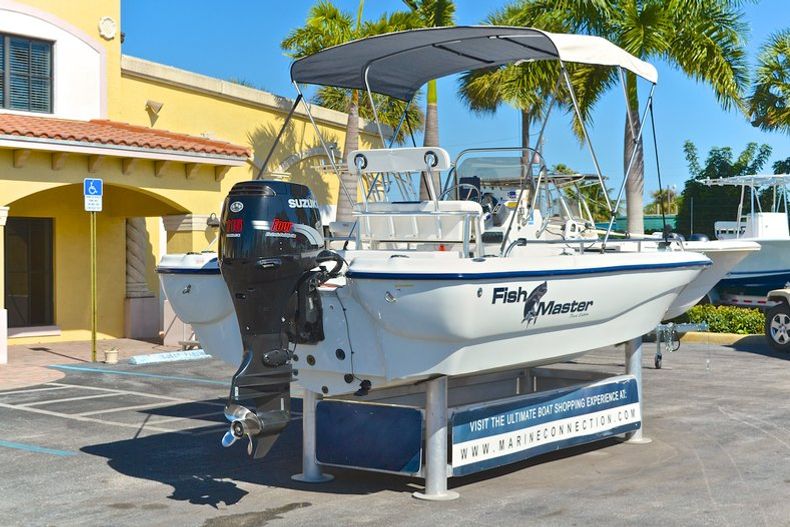 Thumbnail 15 for Used 2002 Mako Fishmaster 1900 CC Travis Edition boat for sale in West Palm Beach, FL