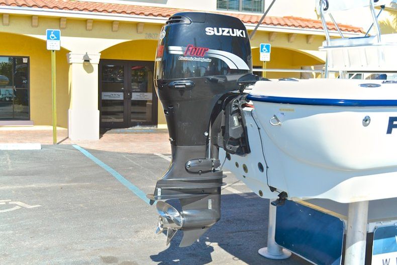 Thumbnail 23 for Used 2002 Mako Fishmaster 1900 CC Travis Edition boat for sale in West Palm Beach, FL