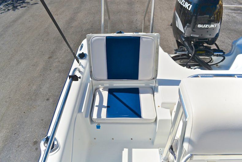 Thumbnail 36 for Used 2002 Mako Fishmaster 1900 CC Travis Edition boat for sale in West Palm Beach, FL