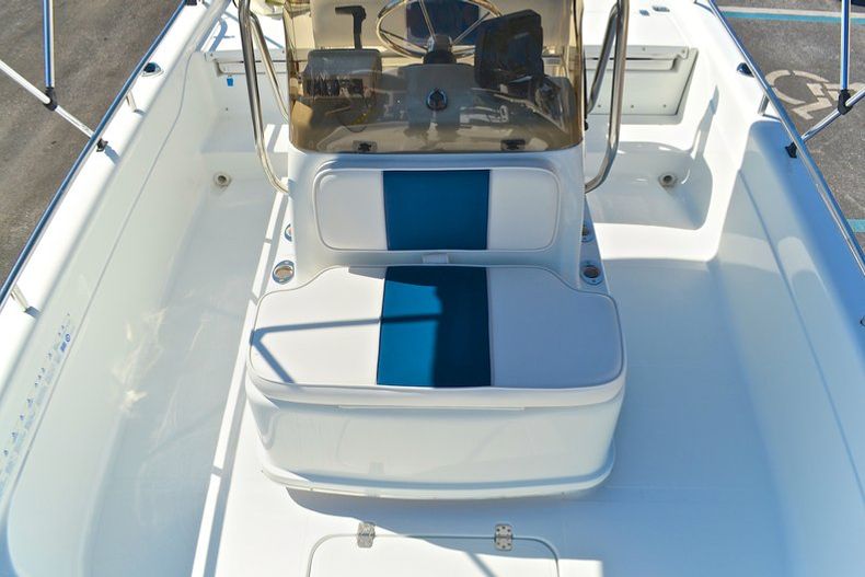 Thumbnail 66 for Used 2002 Mako Fishmaster 1900 CC Travis Edition boat for sale in West Palm Beach, FL