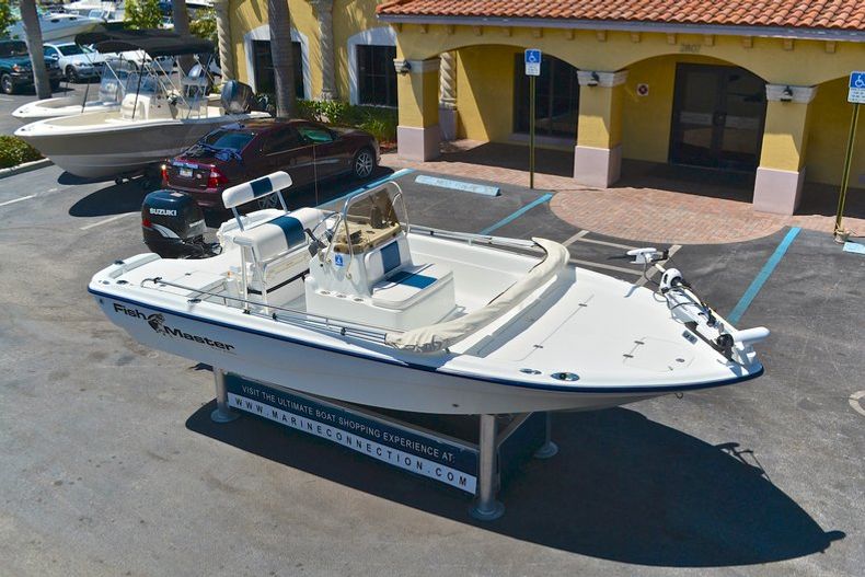 Thumbnail 86 for Used 2002 Mako Fishmaster 1900 CC Travis Edition boat for sale in West Palm Beach, FL