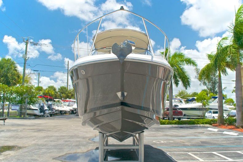 Thumbnail 2 for Used 2009 Regal 2565 Window Express boat for sale in West Palm Beach, FL