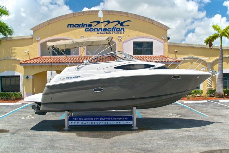 Used 2009 Regal 2565 Window Express boat for sale in West Palm Beach, FL