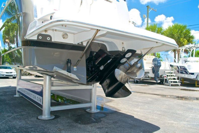 Thumbnail 22 for Used 2009 Regal 2565 Window Express boat for sale in West Palm Beach, FL