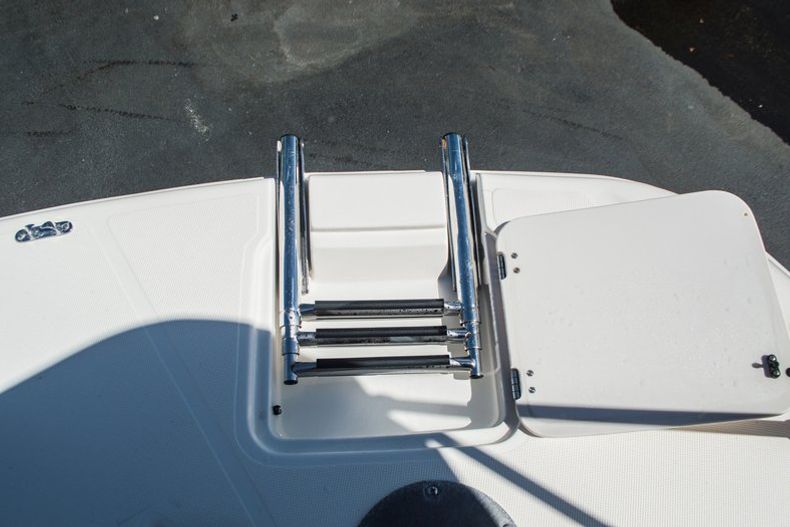 Thumbnail 21 for Used 2006 Hurricane SunDeck SD 237 OB boat for sale in West Palm Beach, FL