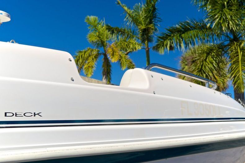Thumbnail 10 for Used 2001 Hurricane SunDeck SD 217 OB boat for sale in West Palm Beach, FL