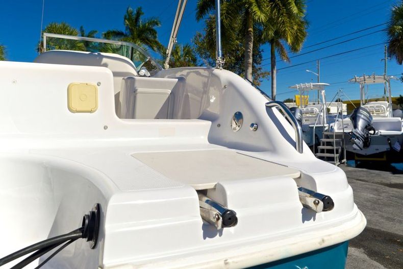 Thumbnail 23 for Used 2001 Hurricane SunDeck SD 217 OB boat for sale in West Palm Beach, FL
