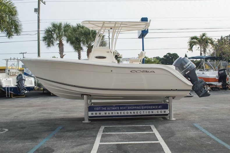 Thumbnail 5 for New 2015 Cobia 201 Center Console boat for sale in West Palm Beach, FL