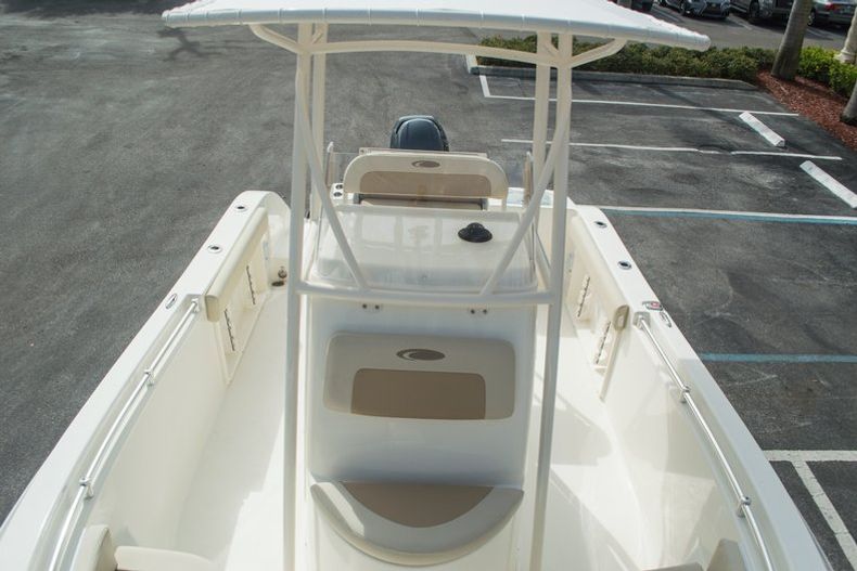 Thumbnail 37 for New 2015 Cobia 201 Center Console boat for sale in West Palm Beach, FL