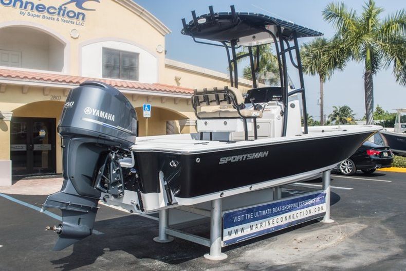 Thumbnail 9 for New 2015 Sportsman Tournament 234 Bay boat for sale in West Palm Beach, FL