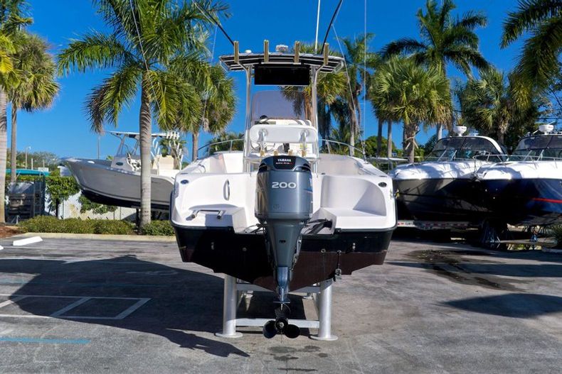 Thumbnail 6 for Used 2007 Seaswirl 2101 Striper Center Console boat for sale in West Palm Beach, FL