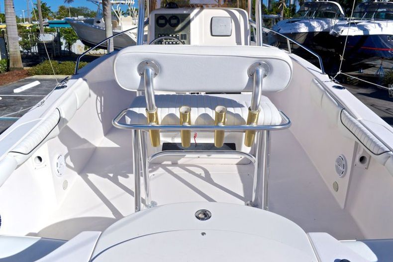 Thumbnail 29 for Used 2007 Seaswirl 2101 Striper Center Console boat for sale in West Palm Beach, FL