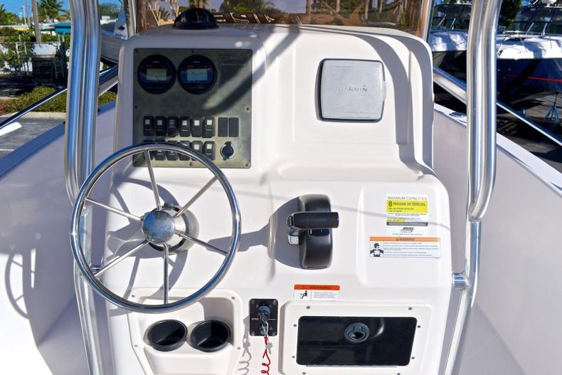 Thumbnail 47 for Used 2007 Seaswirl 2101 Striper Center Console boat for sale in West Palm Beach, FL