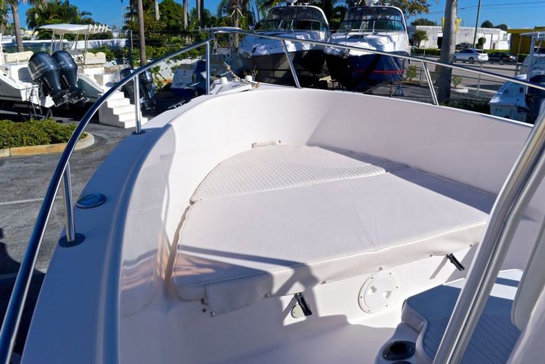 Thumbnail 62 for Used 2007 Seaswirl 2101 Striper Center Console boat for sale in West Palm Beach, FL