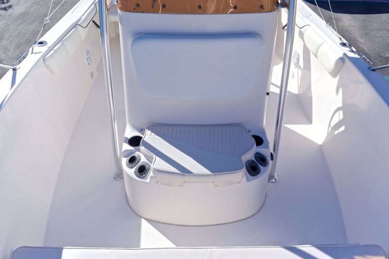 Thumbnail 64 for Used 2007 Seaswirl 2101 Striper Center Console boat for sale in West Palm Beach, FL