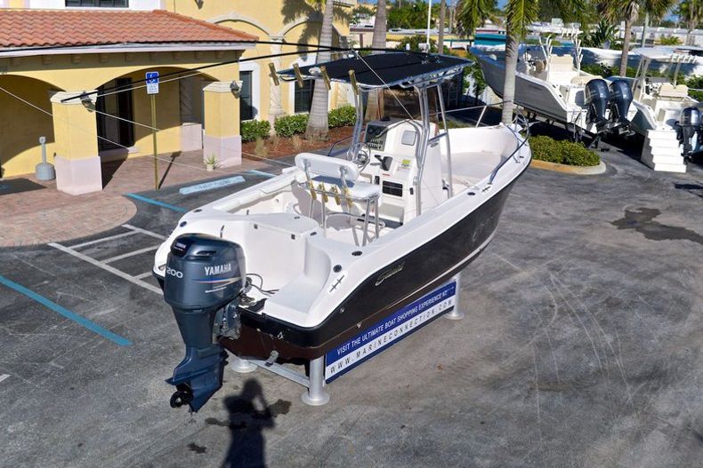 Thumbnail 81 for Used 2007 Seaswirl 2101 Striper Center Console boat for sale in West Palm Beach, FL