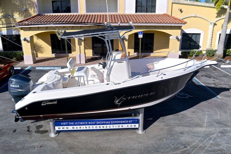Thumbnail 82 for Used 2007 Seaswirl 2101 Striper Center Console boat for sale in West Palm Beach, FL