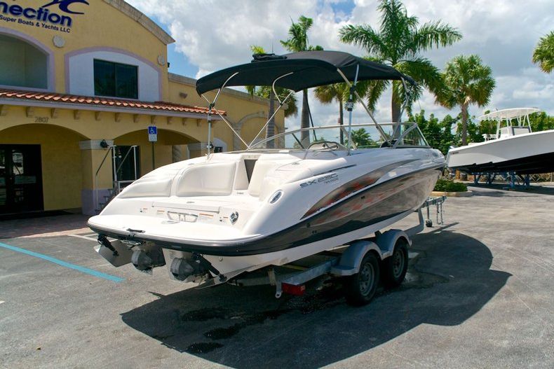 Thumbnail 7 for Used 2005 Yamaha SX 230 Twin Engine boat for sale in West Palm Beach, FL