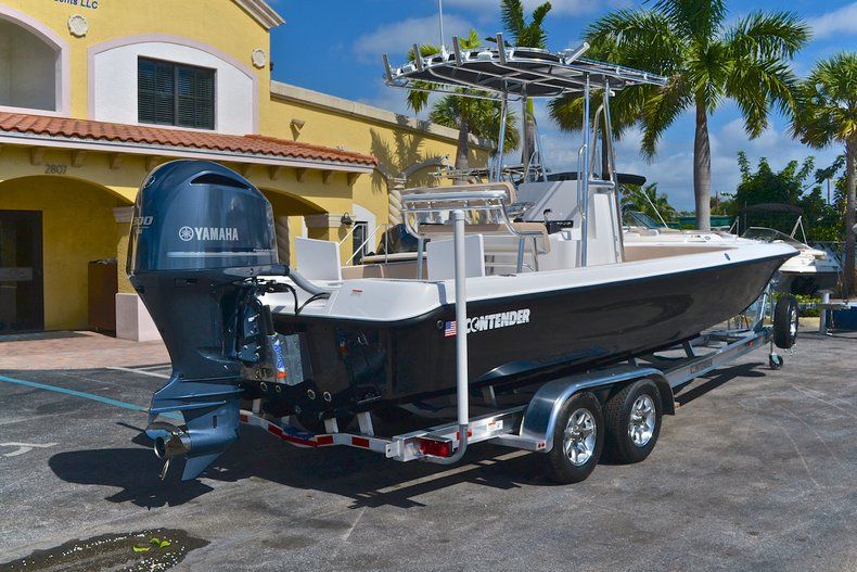 Thumbnail 8 for New 2013 Contender 25 Bay boat for sale in West Palm Beach, FL