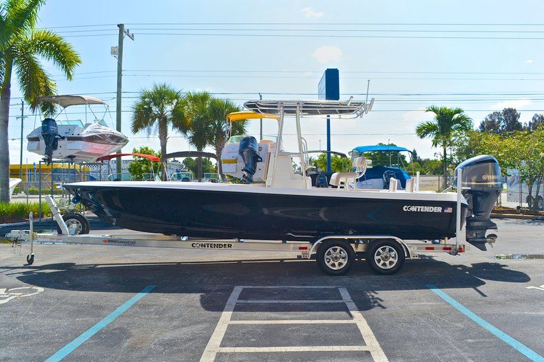 Thumbnail 5 for New 2013 Contender 25 Bay boat for sale in West Palm Beach, FL