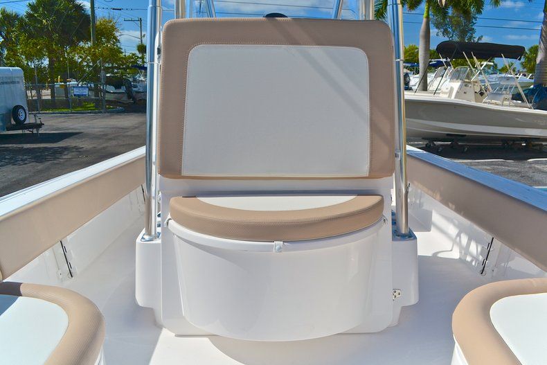 Thumbnail 67 for New 2013 Contender 25 Bay boat for sale in West Palm Beach, FL