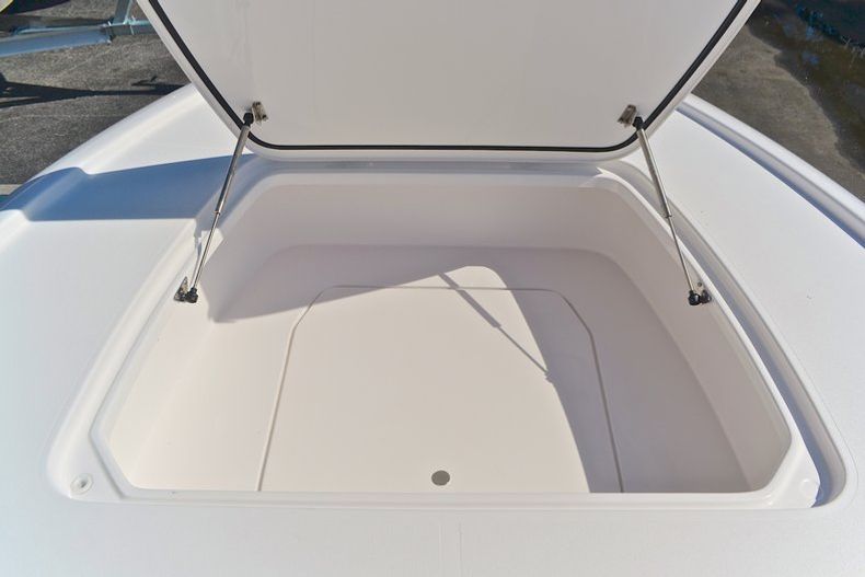 Thumbnail 82 for New 2013 Contender 25 Bay boat for sale in West Palm Beach, FL