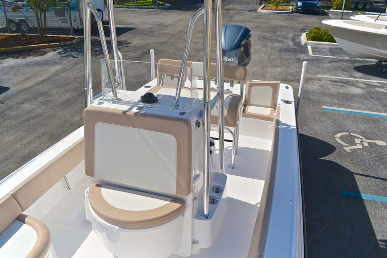 Thumbnail 89 for New 2013 Contender 25 Bay boat for sale in West Palm Beach, FL