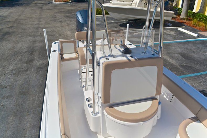 Thumbnail 90 for New 2013 Contender 25 Bay boat for sale in West Palm Beach, FL