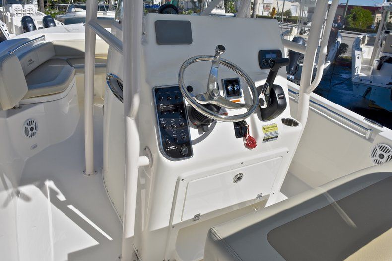 Thumbnail 25 for New 2018 Cobia 220 Center Console boat for sale in Fort Lauderdale, FL