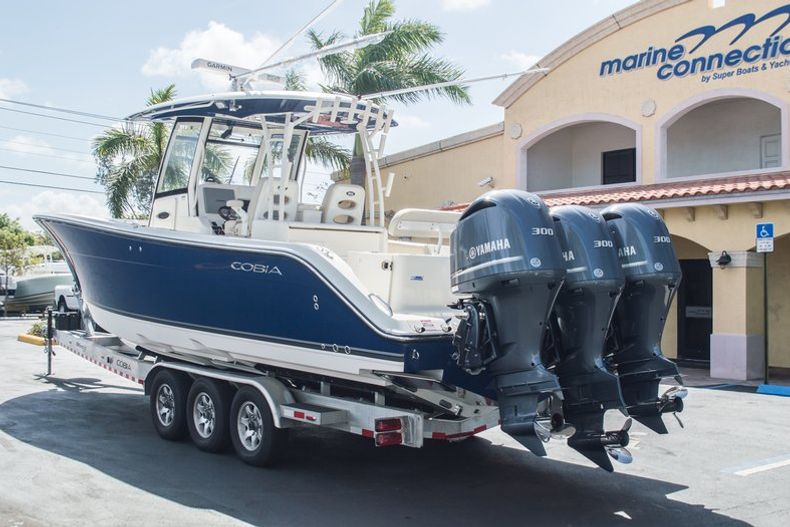 Thumbnail 9 for New 2015 Cobia 344 Center Console boat for sale in Miami, FL