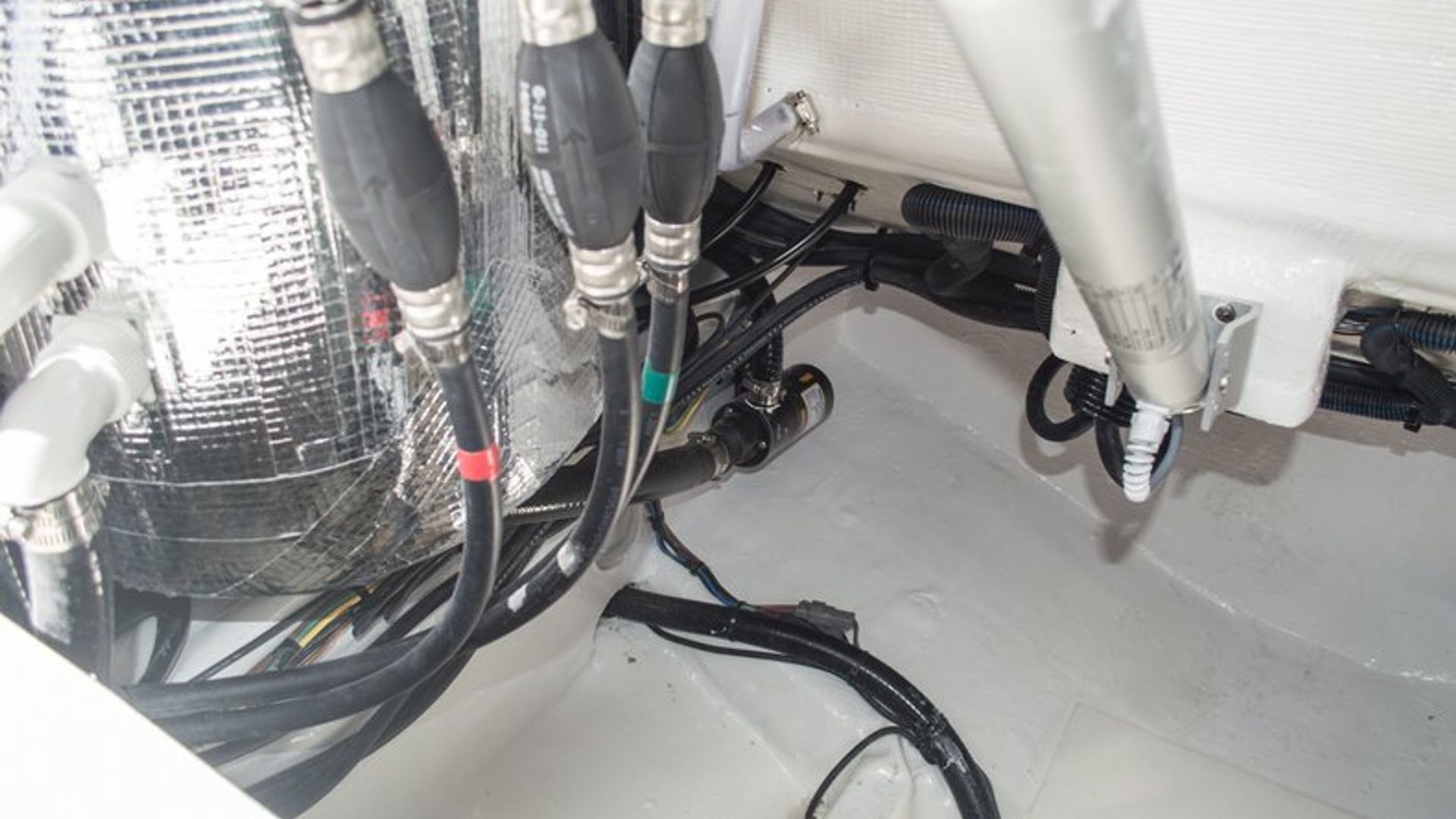 New 2015 Cobia 344 Center Console #V015 image 28