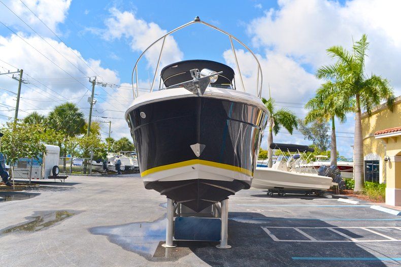 Thumbnail 2 for Used 2008 Regal 2565 Window Express boat for sale in West Palm Beach, FL
