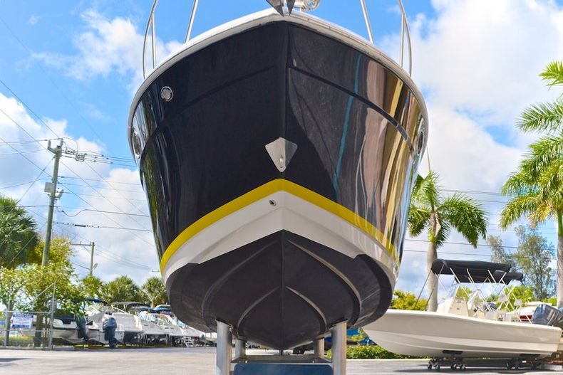 Thumbnail 3 for Used 2008 Regal 2565 Window Express boat for sale in West Palm Beach, FL