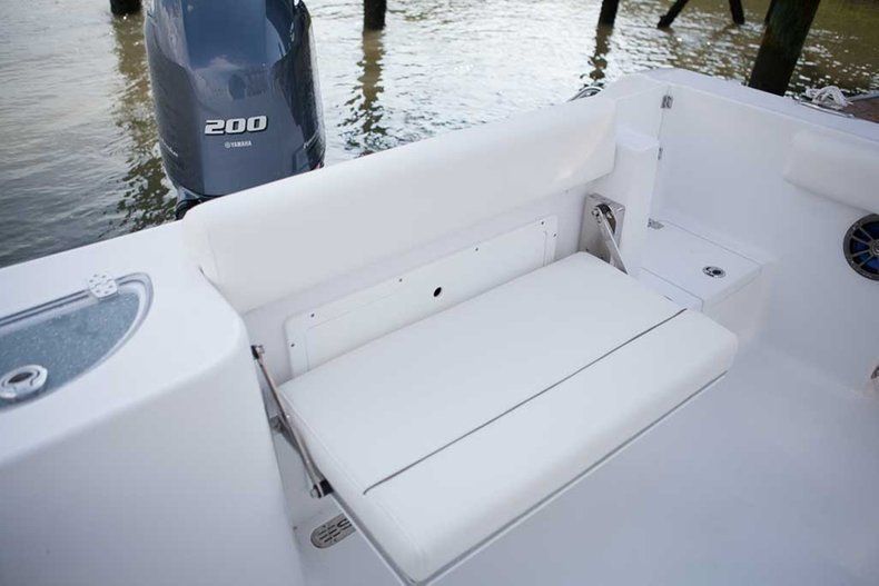Thumbnail 10 for New 2015 Sportsman Open 232 Center Console boat for sale in Miami, FL