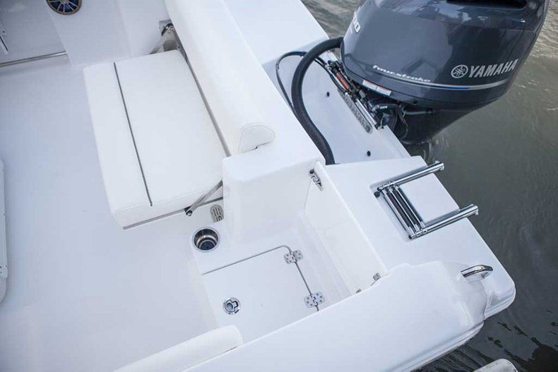 Thumbnail 7 for New 2015 Sportsman Open 232 Center Console boat for sale in Miami, FL